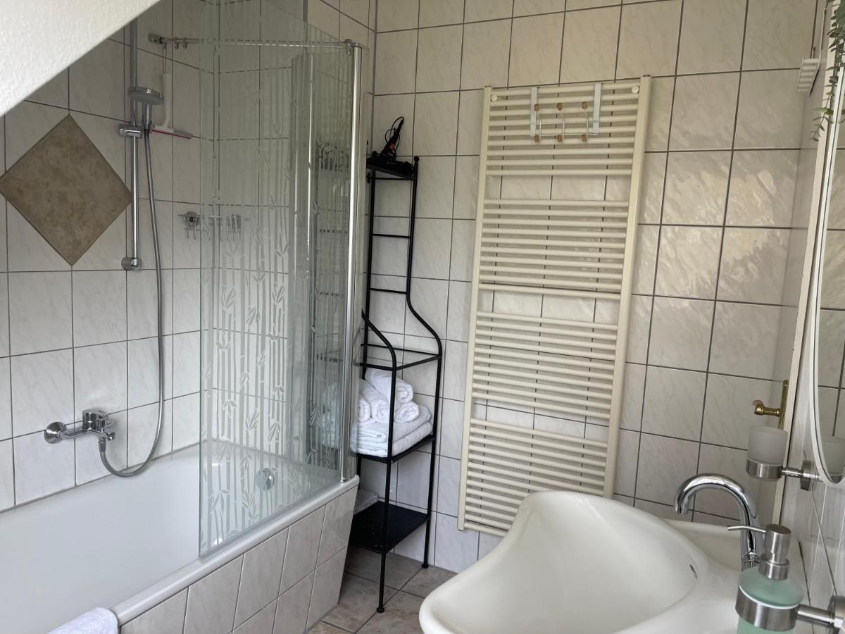Am Apfelbaum, Ein Ferienhaus Zwischen Rhein Und Mosel Кастелаун Екстериор снимка